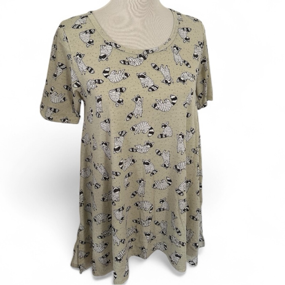 LuLaRoe XS Perfect T Raccoon Print Short Sleeve Tee